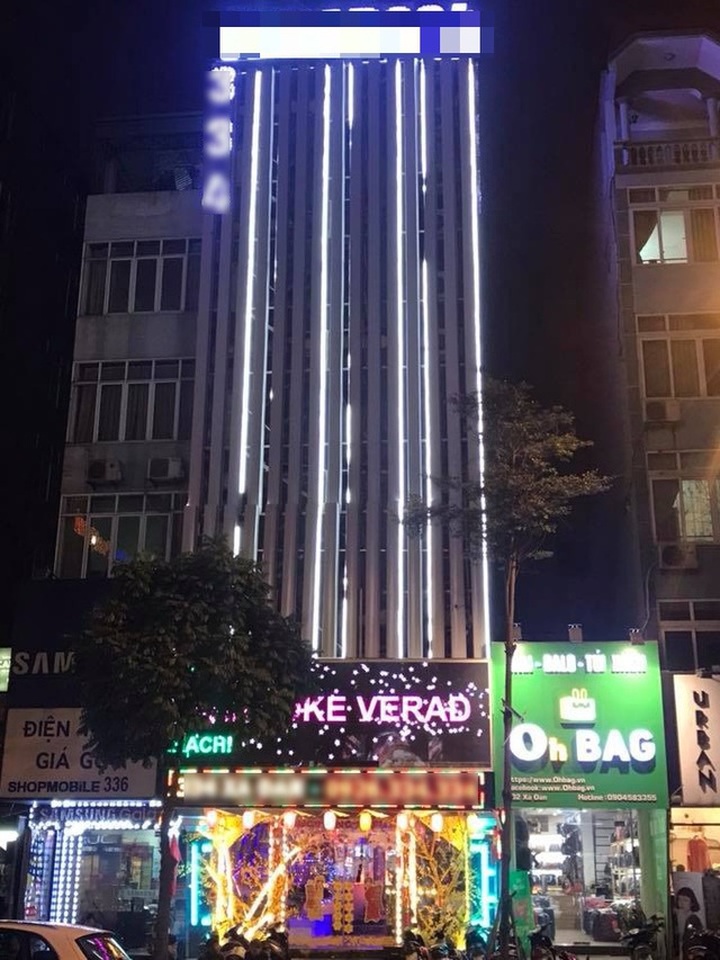 Vừa mở cửa trở lại, quán karaoke đã kiếm 30 triệu đồng/ngày - 2