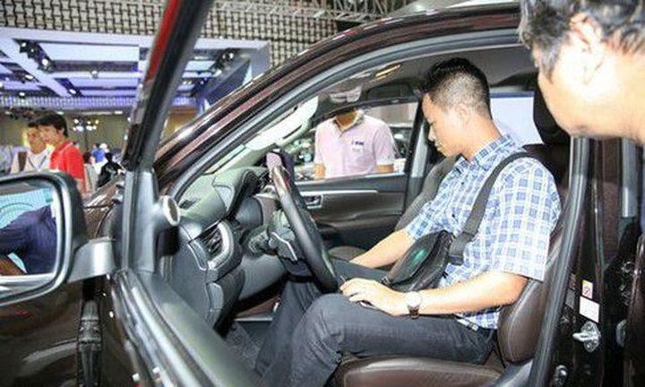 Xe nhập ùn ùn đổ bộ, ô tô Trung Quốc bị tẩy chay vì đường lưỡi bò phi pháp - 1