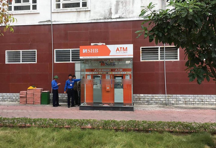 Cây ATM bị đặt mìn tại chung cư than Nam Mẫu
