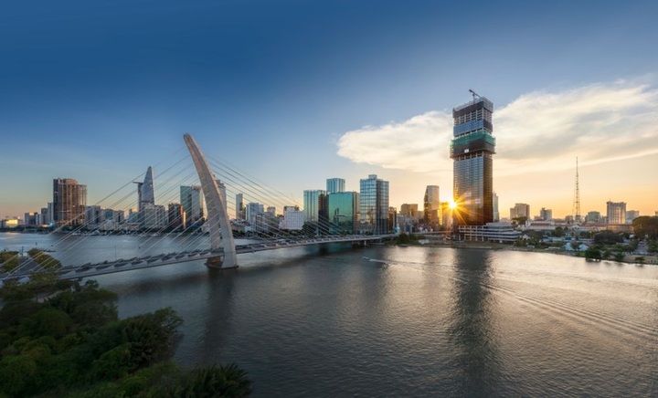 Masterise Homes officially tops out Marina Central Tower - 2