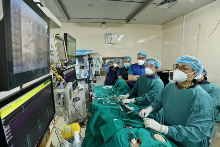 Vietnam to elevate six hospitals to global standards - 1