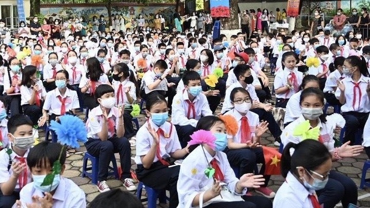 Hanoi to hold online opening ceremony for new school year - 1