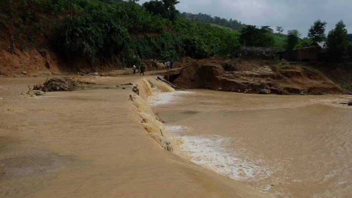 Helicopters proposed to help isolated households - 1