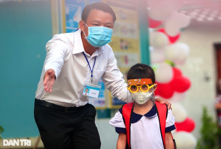 First schools reopen in virus-free HCM City locality - 3 First schools reopen in virus-free HCM City locality - 3