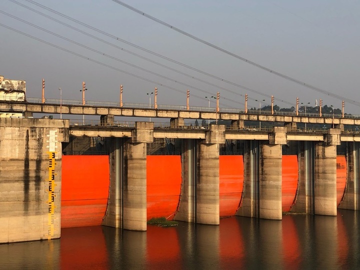 EVN raises warnings over drying reservoir - 1