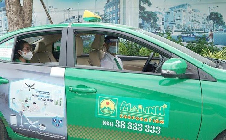 200 taxis in Hanoi allowed for operations in urgent cases - 1