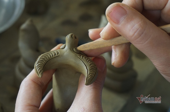 Thanh Ha Pottery Village busy with Tet atmosphere - 1 Thanh Ha Pottery Village busy with Tet atmosphere - 1