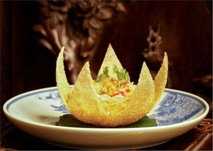 Huế holds vegetarian food festival over weekend - 1