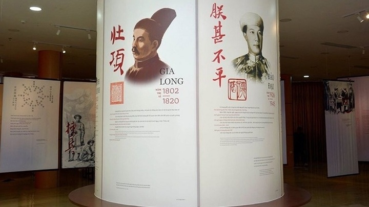 Exhibition reveals calligraphy of Nguyen dynasty Kings - 1