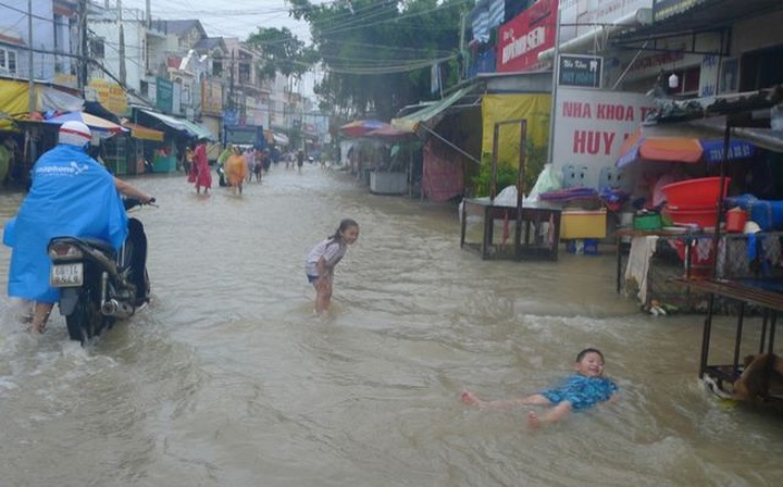 Phu Quoc airport re-opened following closure due to floods - 4