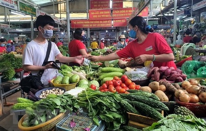 Traditional markets in HCM City work hard to survive - 1 Traditional markets in HCM City work hard to survive - 1