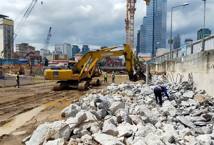 HCM City to restart construction works in October - 1