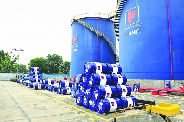 US$2.77 bln spent on petroleum imports in four months - 1