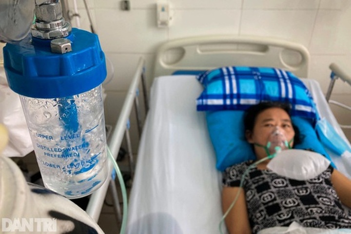 Rising Hanoi Covid-19 cases treated by mobile medical stations - 1 Rising Hanoi Covid-19 cases treated by mobile medical stations - 1