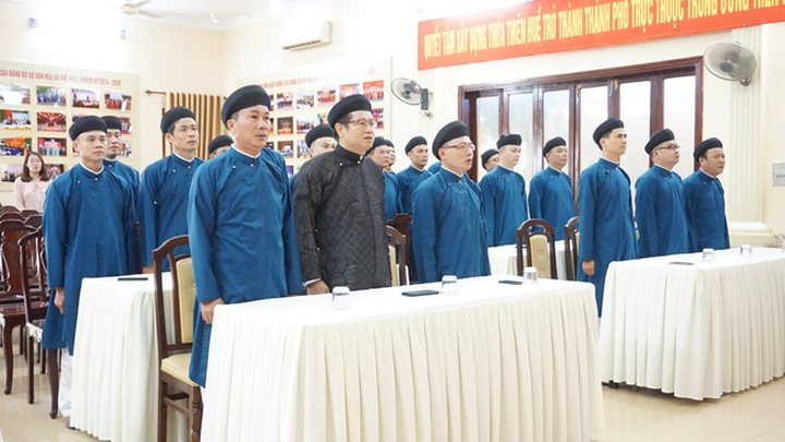 Hue to hold ao dai and gastronomy festivals - 1