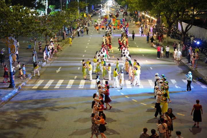 Danang launches attractive discounts to lure tourists - 1