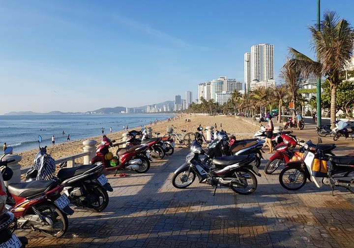 Nha Trang beach reopens on May 4 - 1