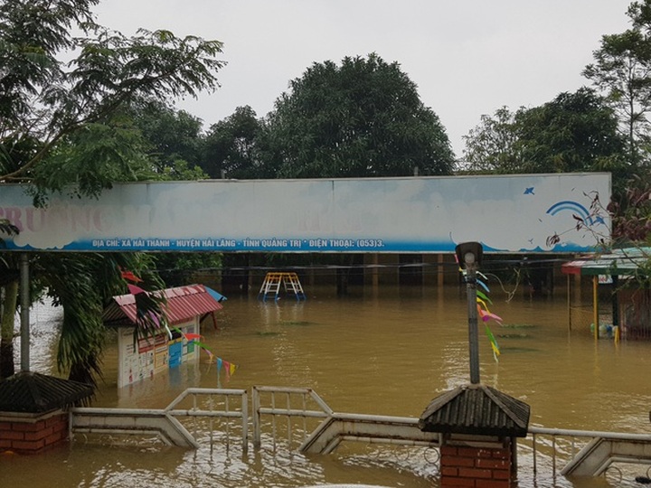 Quang Tri education sector suffers billions of losses after floods - 1 Quang Tri education sector suffers billions of losses after floods - 1