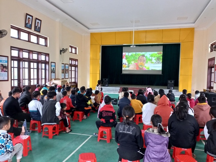 130 children cared by 20 mothers in Hai Phong village - 9