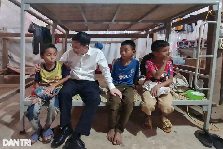 Dantri starts construction at Nghe An boarding school - 3