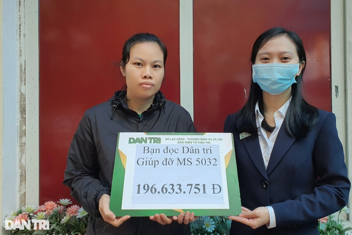 Hanoi twins receive supports to treat cerebral palsy - 1