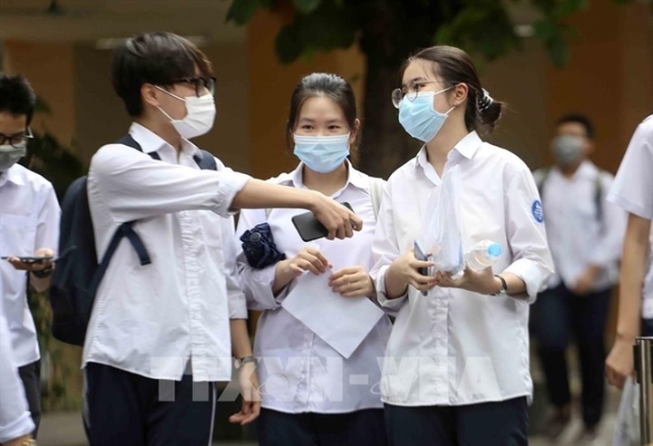 Int'l report reveals 13% of 13-17 years old in Vietnam feel lonely all the time - 1