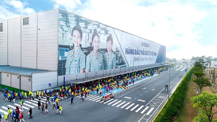 Vietnam to improve institutions to attract foreign investment - 1