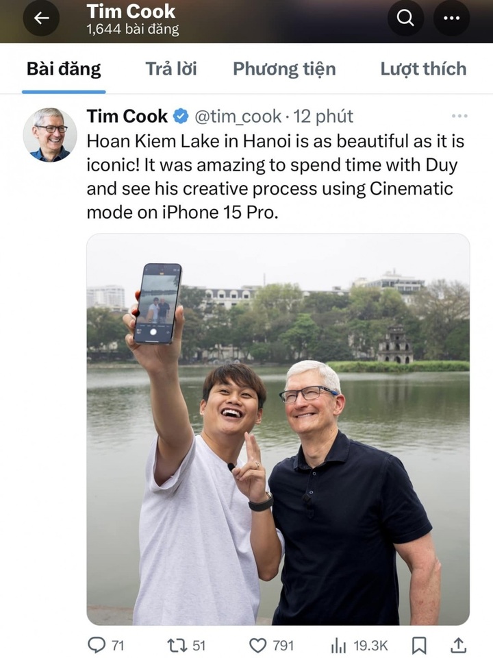 First busy day of Apple CEO Tim Cook in Hanoi - 4