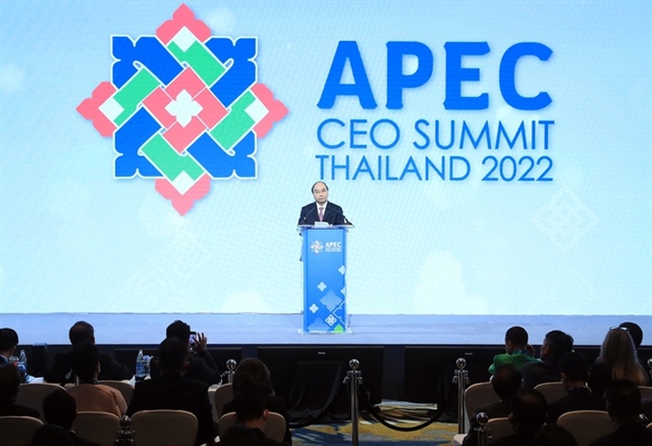 President highlights requirements of future trade, investment at APEC CEO Summit - 1
