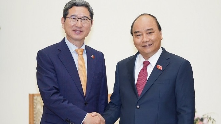 Vietnam attaches importance to enhancing extensive cooperation with RoK: PM - 1