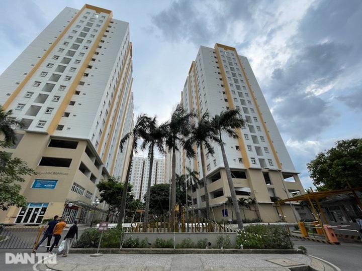 HCM City apartment building locked down following Covid-19 case - 1