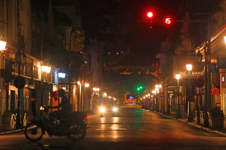 Hanoi plans various activities in response to Earth Hour 2023 - 1
