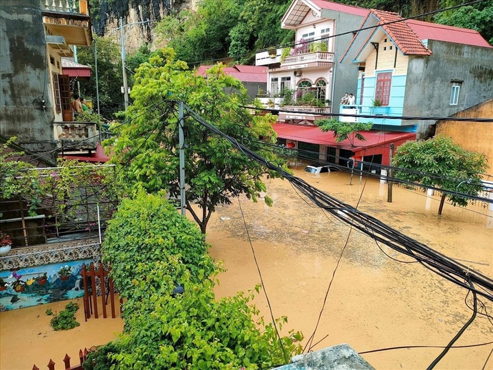 Heavy rain ravage many localities, five killed - 1