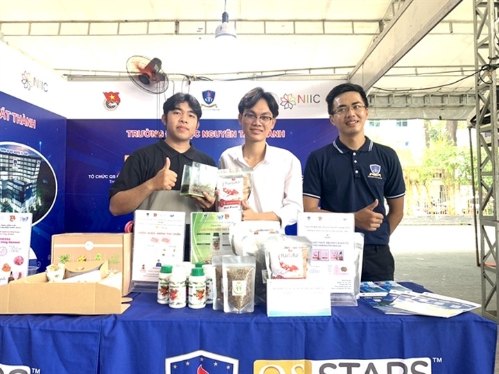 HCM City promotes entrepreneurship during university education - 1