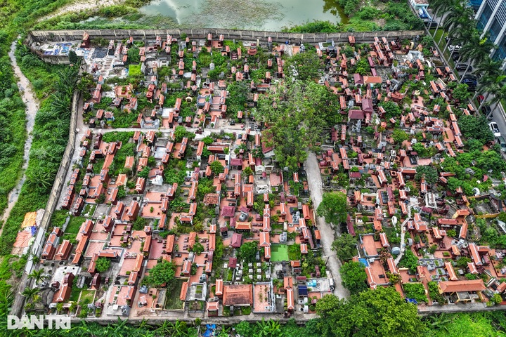 VND1.6-trillion park in Hanoi left for over a decade - 3 VND1.6-trillion park in Hanoi left for over a decade - 3