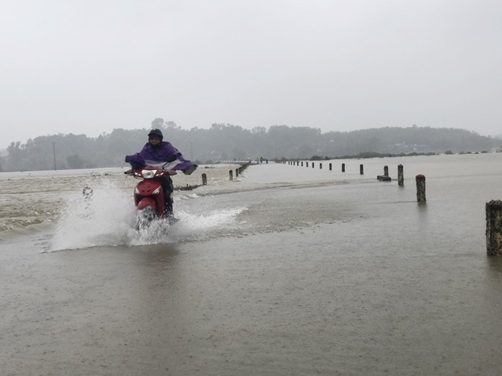 Heavy rains to continue in flooded central region - 1 Heavy rains to continue in flooded central region - 1