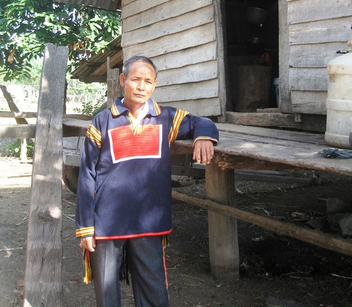 Gia Lai man donates and calls for land donation to build schools - 1 Gia Lai man donates and calls for land donation to build schools - 1