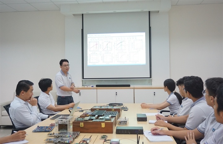 VNU-HCM promotes training in high-quality IC design - 1 VNU-HCM promotes training in high-quality IC design - 1