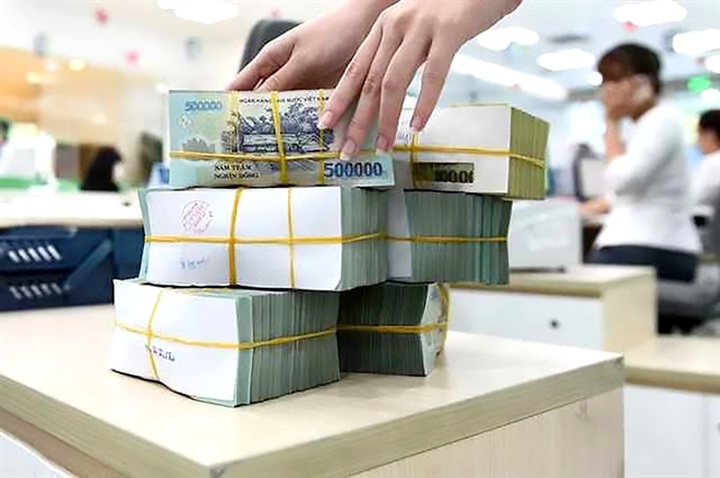 Deposit interest rates forecast to hit bottom in Q1 2024 - 1