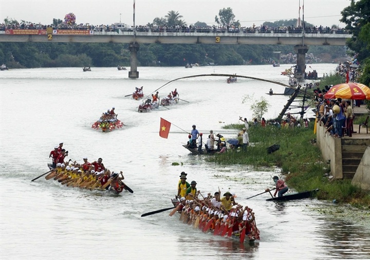 Two Quảng Bình festivals granted national heritage titles - 1 Two Quảng Bình festivals granted national heritage titles - 1