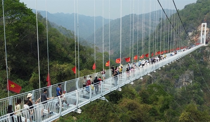 Moc Chau recognised as national tourism site - 2