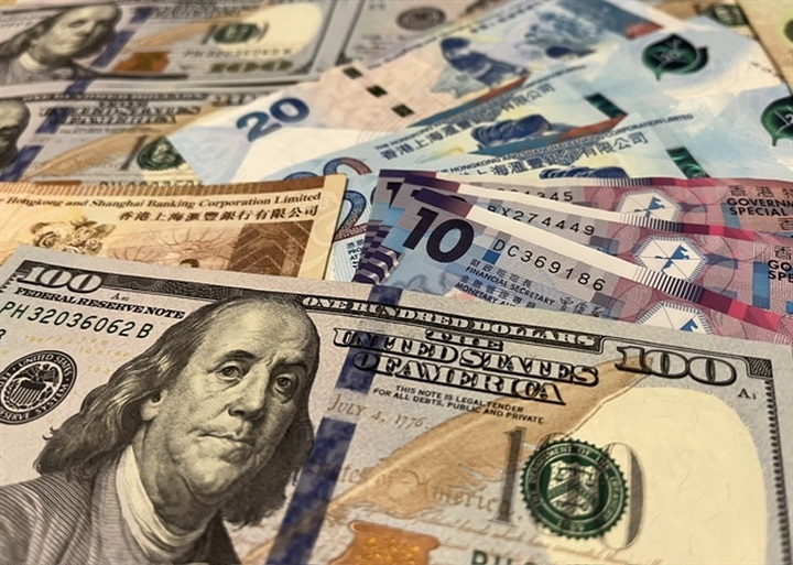 Remittances to HCM City jump 20% to reach $5.2b in H1 - 1