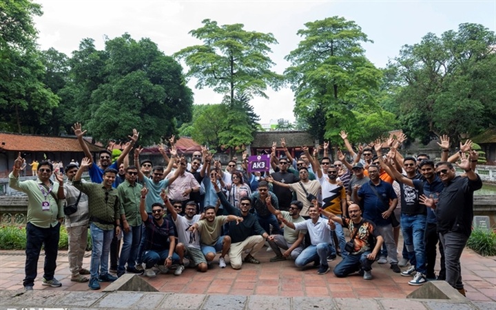 First group of over 4,500 Indian tourists arrive in Hanoi - 5 First group of over 4,500 Indian tourists arrive in Hanoi - 5