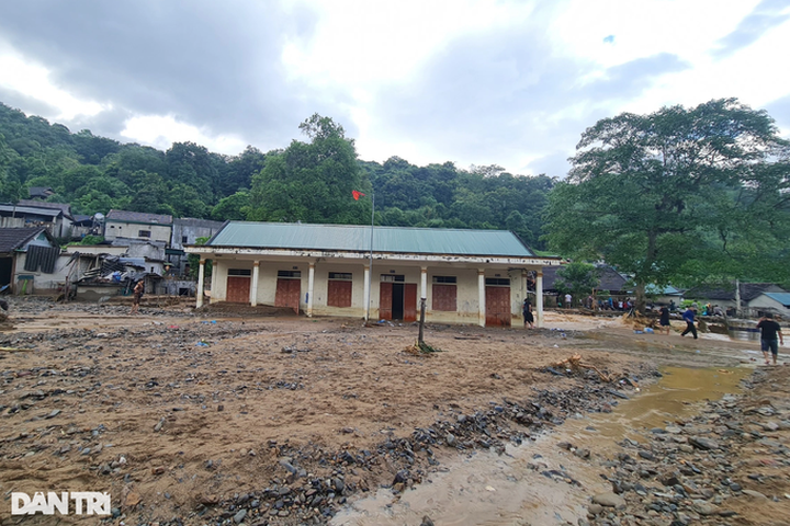 Flood victims in Nghe An need support - 7