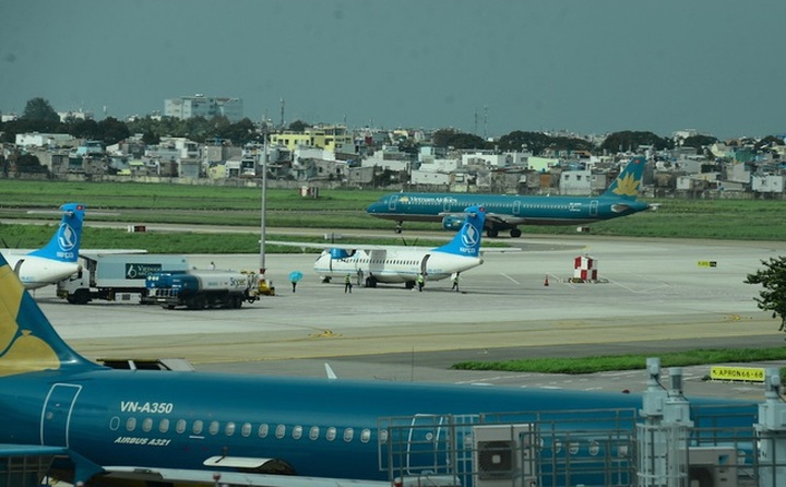 Defence ministry urged to transfer land for Tan Son Nhat Airport expansion - 1 Defence ministry urged to transfer land for Tan Son Nhat Airport expansion - 1