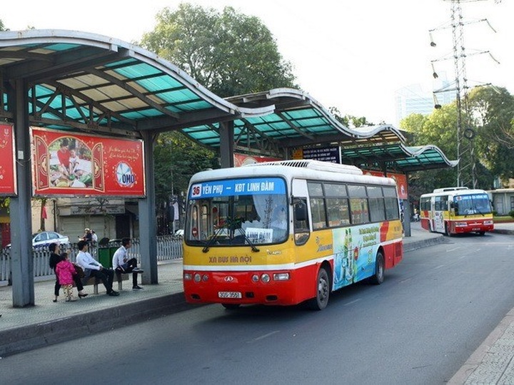 Hanoi strives to raise public transport coverage - 1