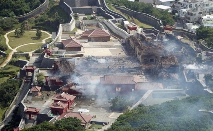 Fire engulfs World Heritage castle in Japan's Okinawa - 1