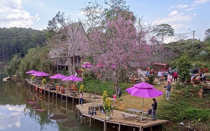 Kon Plong develops sustainable tourism - 1