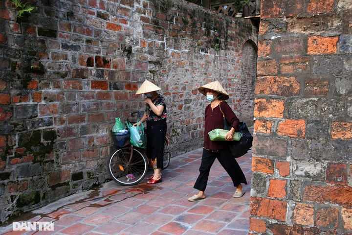 Silent Hanoi during social distancing - 7
