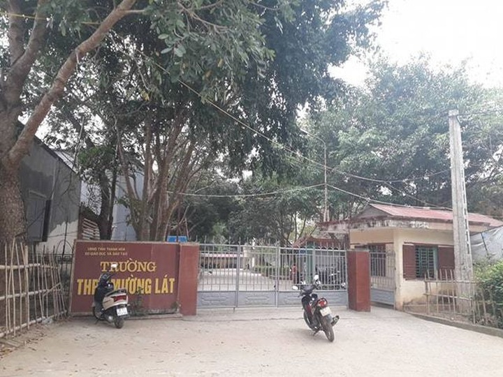 Mountainous school struggles to deal with teen pregnancies and dropouts - 1